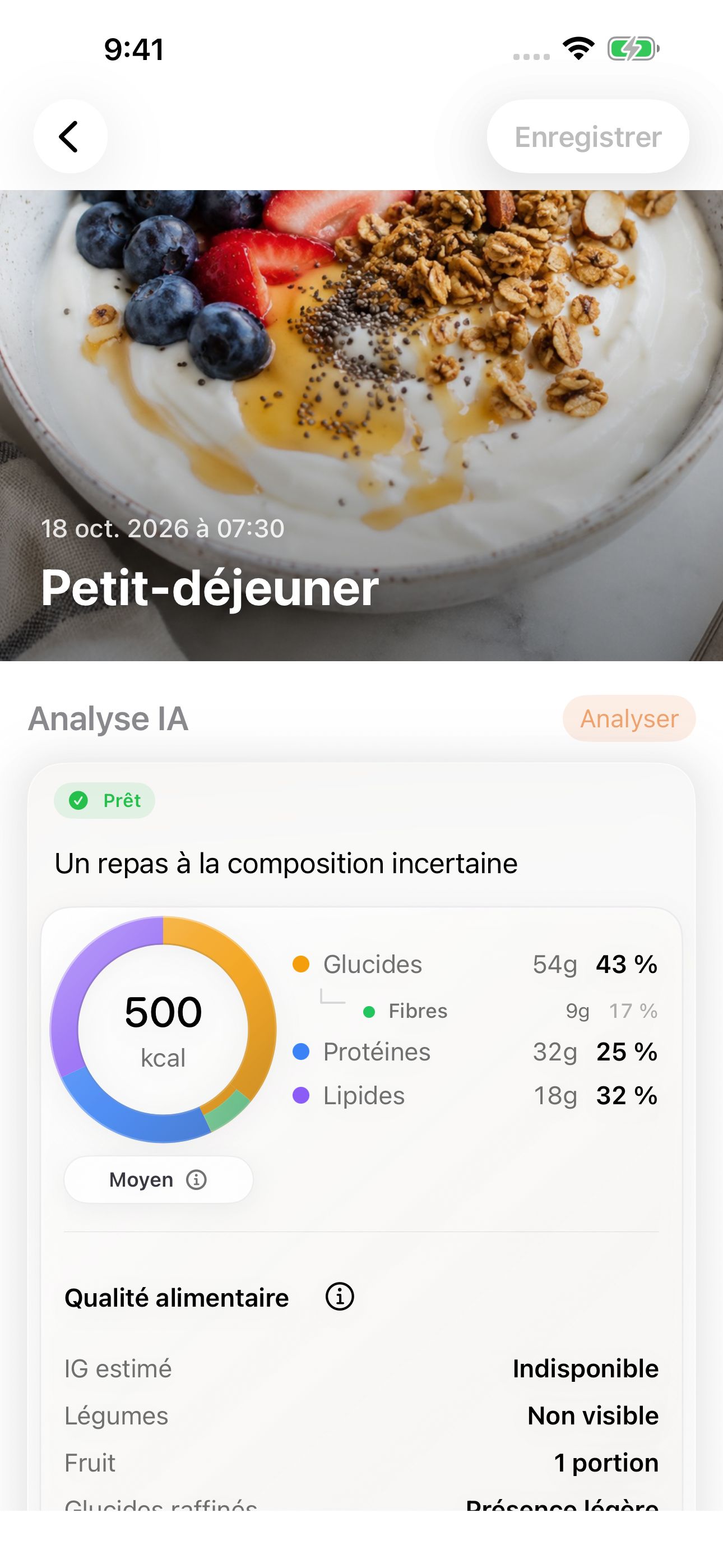 Photo du petit-déjeuner et nutriments estimés avec les mesures de glycémie associées.